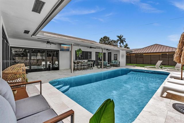 101 El Dorado Parkway, Plantation, FL 33317