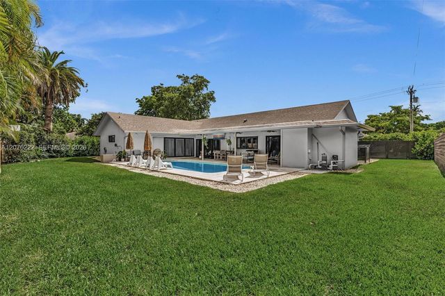 101 El Dorado Parkway, Plantation, FL 33317