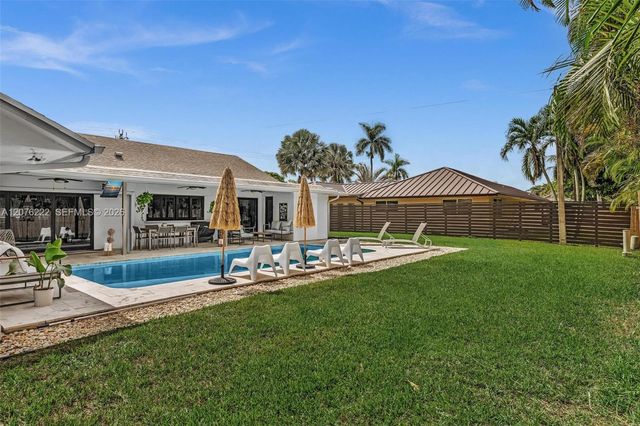 101 El Dorado Parkway, Plantation, FL 33317
