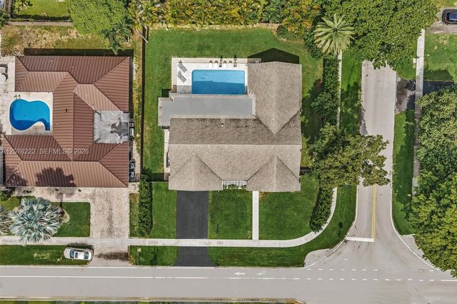 101 El Dorado Parkway, Plantation, FL 33317