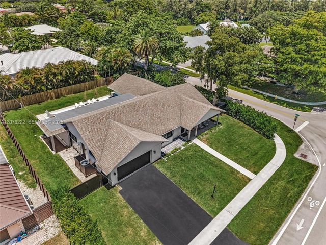 101 El Dorado Parkway, Plantation, FL 33317