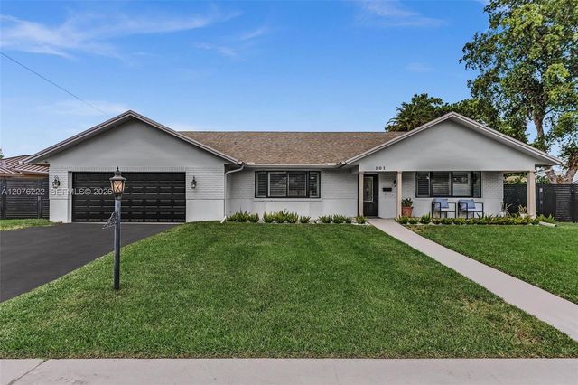 101 El Dorado Parkway, Plantation, FL 33317