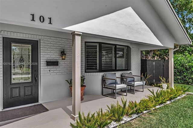 101 El Dorado Parkway, Plantation, FL 33317