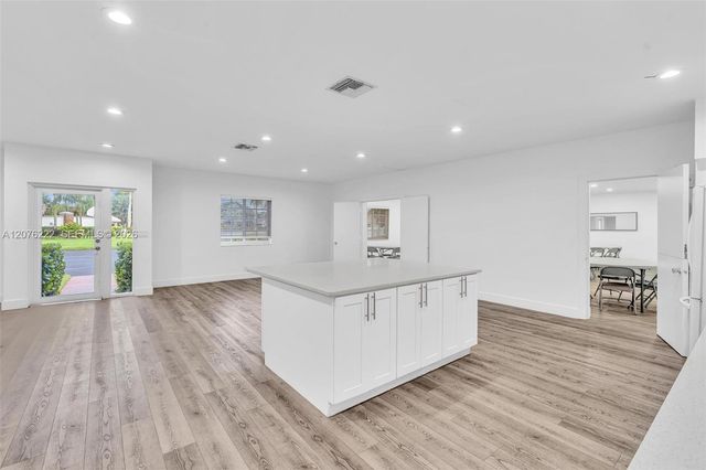 101 El Dorado Parkway, Plantation, FL 33317