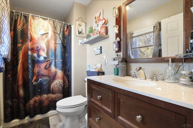 585 Evergreen Lane, Saginaw, MI 48604