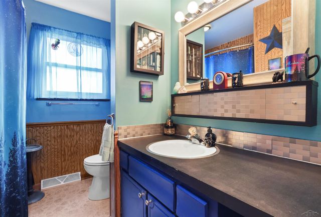 585 Evergreen Lane, Saginaw, MI 48604