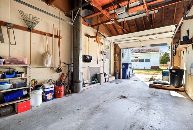 585 Evergreen Lane, Saginaw, MI 48604