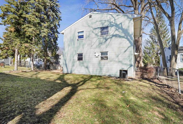 585 Evergreen Lane, Saginaw, MI 48604