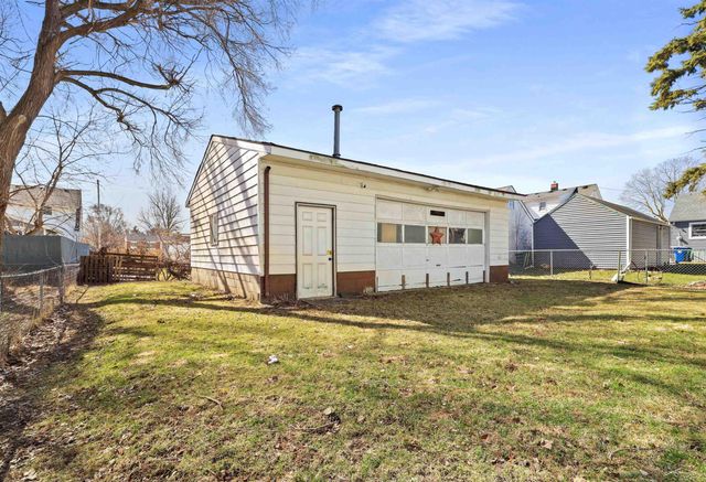 585 Evergreen Lane, Saginaw, MI 48604