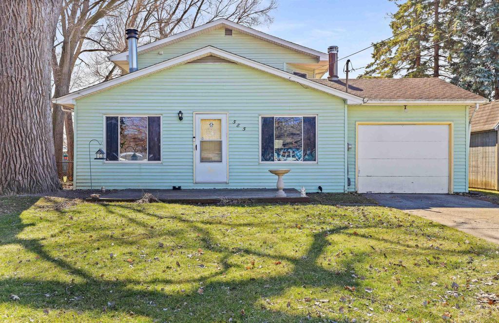 585 Evergreen Lane, Saginaw, MI 48604