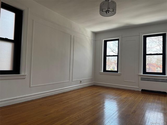 76-66 Austin Street 3C, Forest Hills, NY 11375