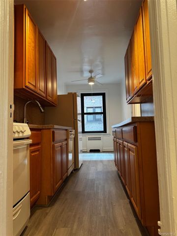 76-66 Austin Street 3C, Forest Hills, NY 11375