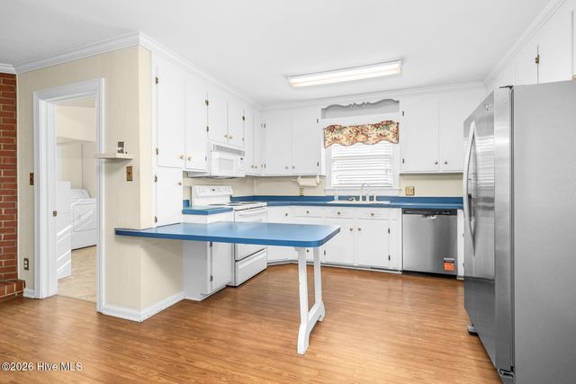 2281 S Old Carriage Road, Rocky Mount, NC 27803