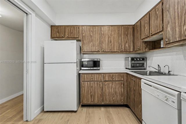 3150 N Palm Aire Drive 705, Pompano Beach, FL 33069