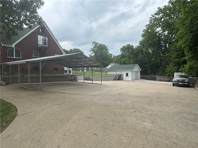 523 W Stephenson Avenue, Harrison, AR 72601