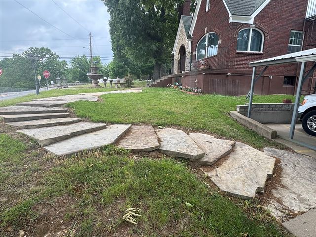523 W Stephenson Avenue, Harrison, AR 72601
