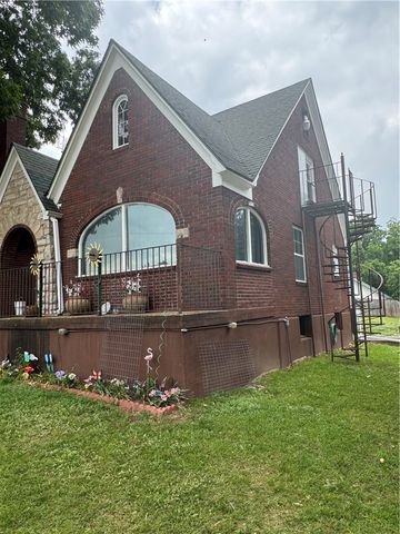 523 W Stephenson Avenue, Harrison, AR 72601