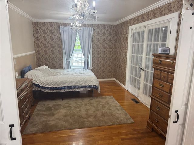 523 W Stephenson Avenue, Harrison, AR 72601