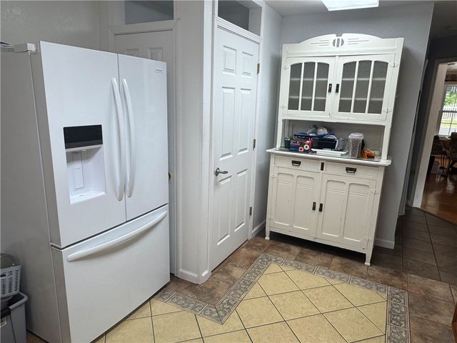 523 W Stephenson Avenue, Harrison, AR 72601
