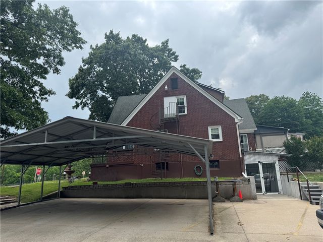523 W Stephenson Avenue, Harrison, AR 72601