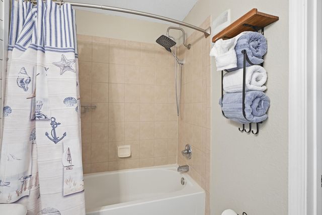 601 Cape Cod Drive NA, Panama City Beach, FL 32407