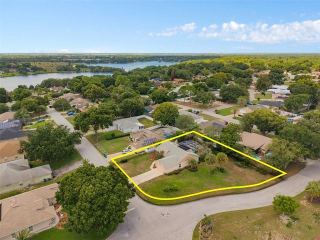 137 MADRONA DRIVE, Eustis, FL 32726