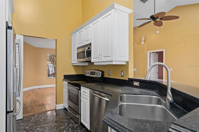 137 MADRONA DRIVE, Eustis, FL 32726