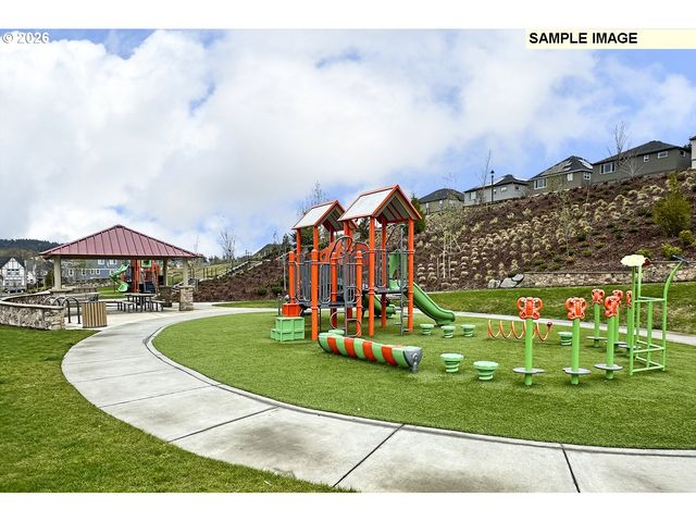 16687 Sw NOOSA Ct, Portland, OR 97224