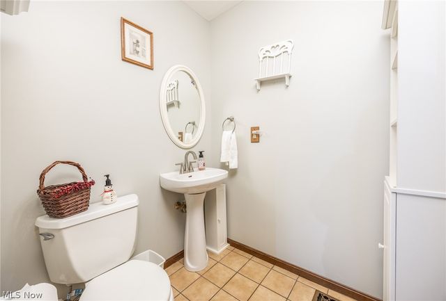 81 James Road, Fleming, OH 45729