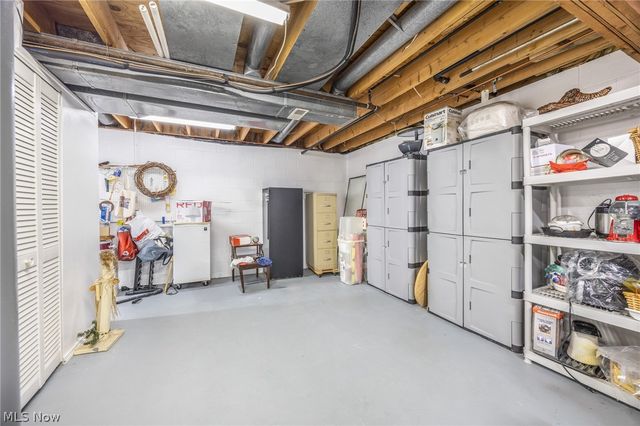 81 James Road, Fleming, OH 45729