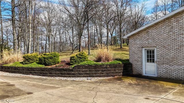 81 James Road, Fleming, OH 45729