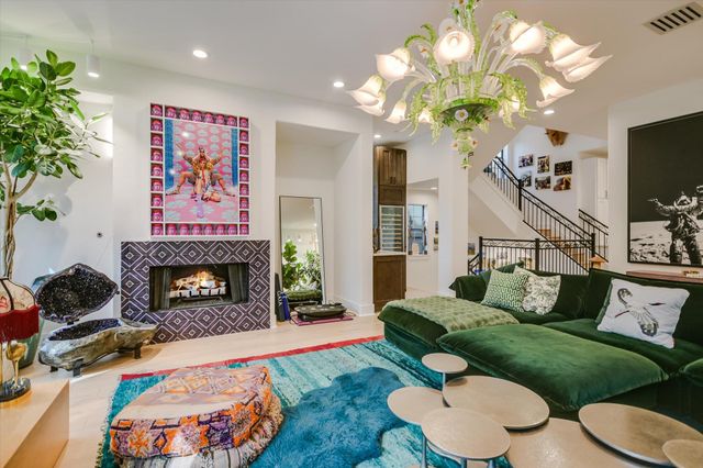 1529 Barton Springs RD 7, Austin, TX 78704