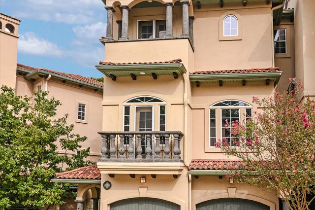 1529 Barton Springs RD 7, Austin, TX 78704