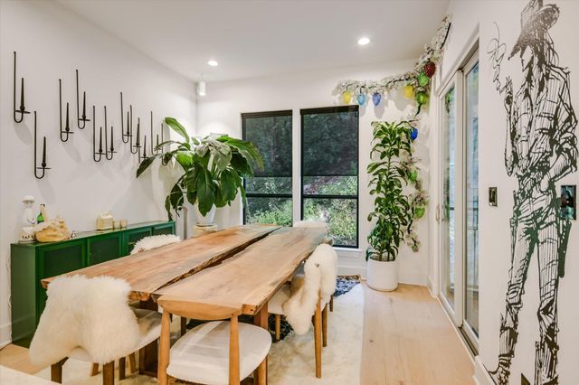 1529 Barton Springs RD 7, Austin, TX 78704