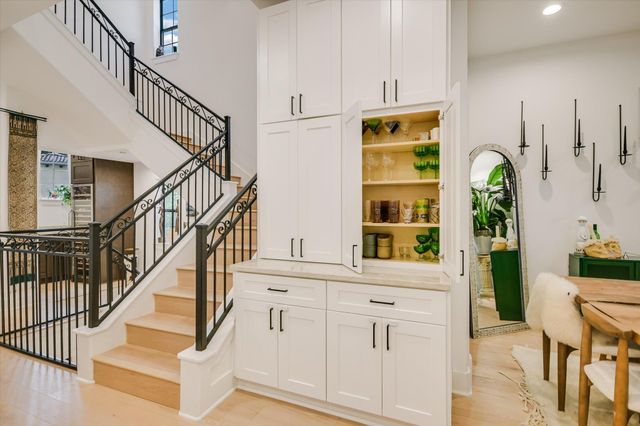 1529 Barton Springs RD 7, Austin, TX 78704