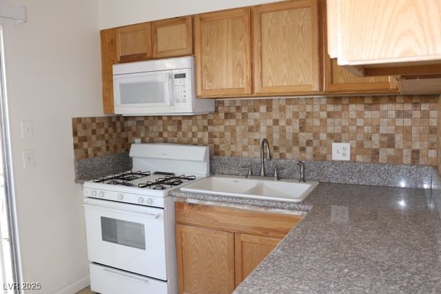 3955 VISBY Lane, Las Vegas, NV 89119