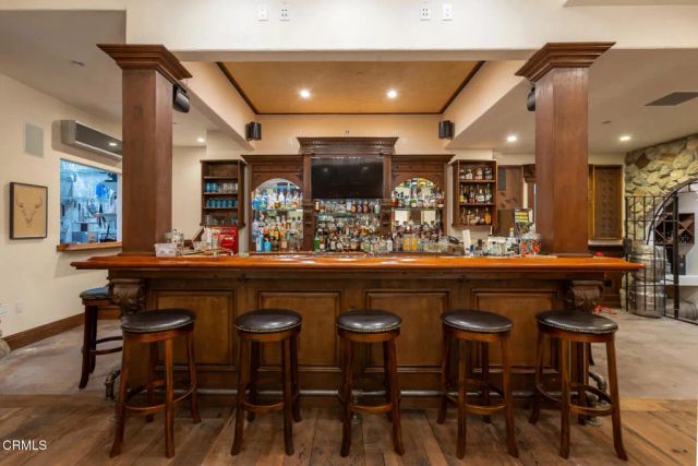 5065 Indianola Way, La Canada Flintridge, CA 91011