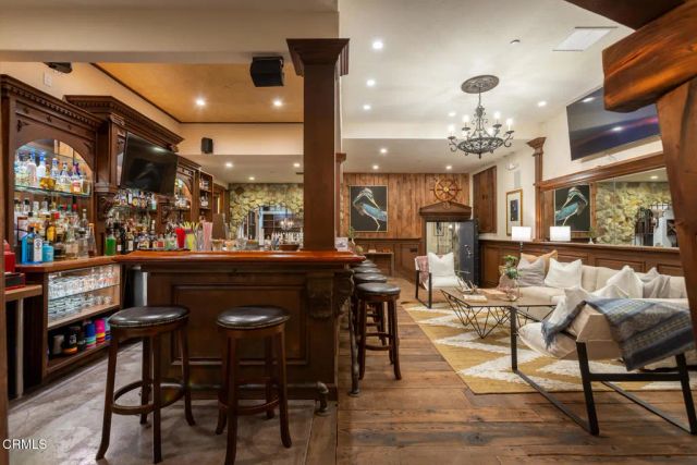 5065 Indianola Way, La Canada Flintridge, CA 91011