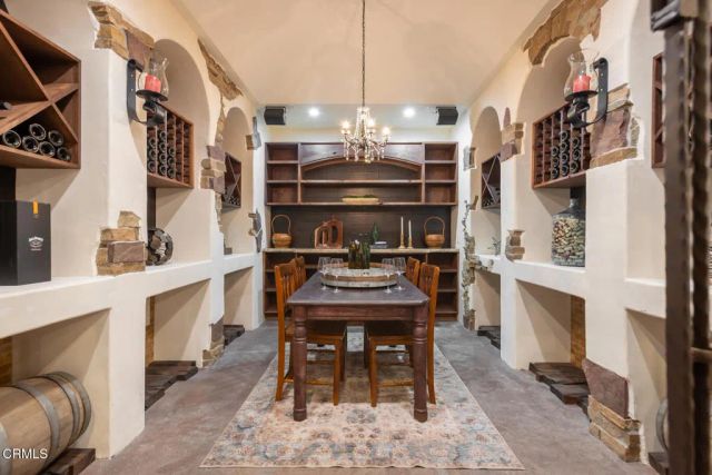 5065 Indianola Way, La Canada Flintridge, CA 91011