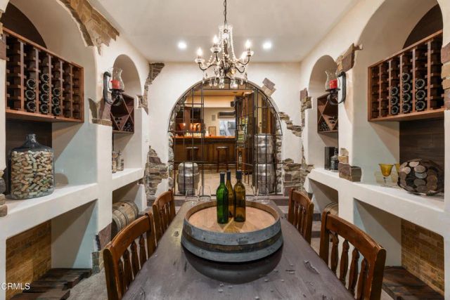 5065 Indianola Way, La Canada Flintridge, CA 91011