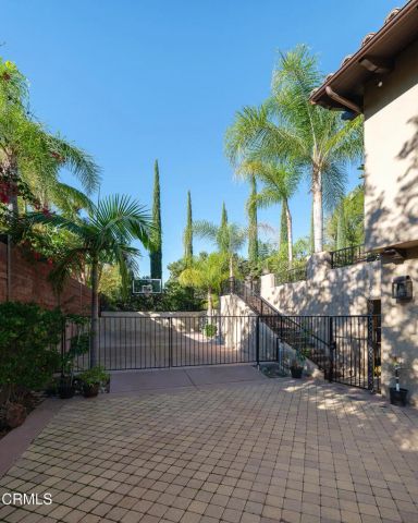 5065 Indianola Way, La Canada Flintridge, CA 91011