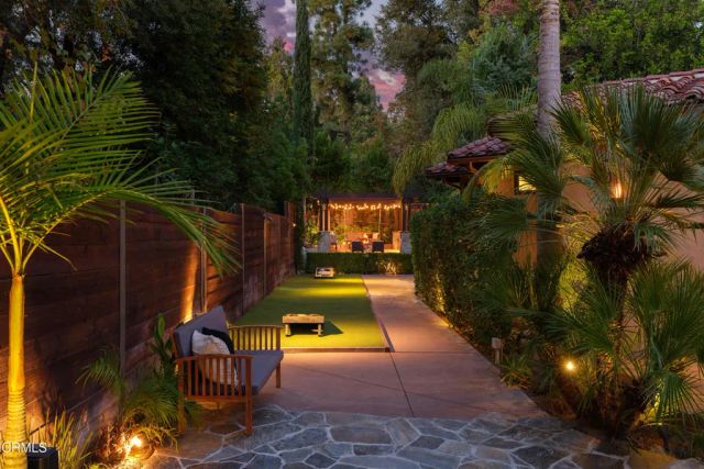 5065 Indianola Way, La Canada Flintridge, CA 91011