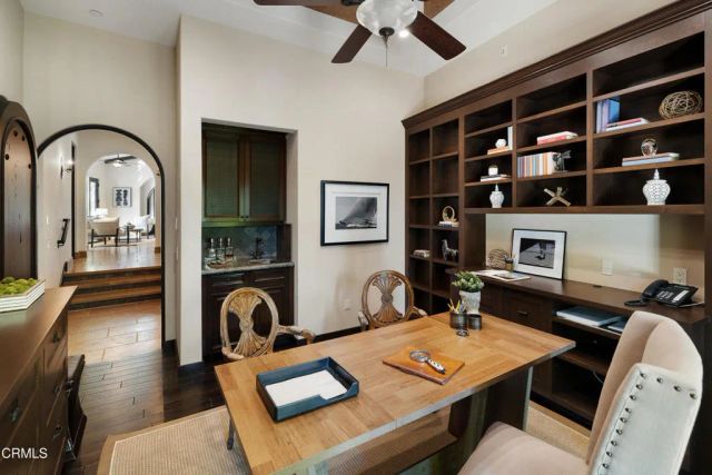 5065 Indianola Way, La Canada Flintridge, CA 91011