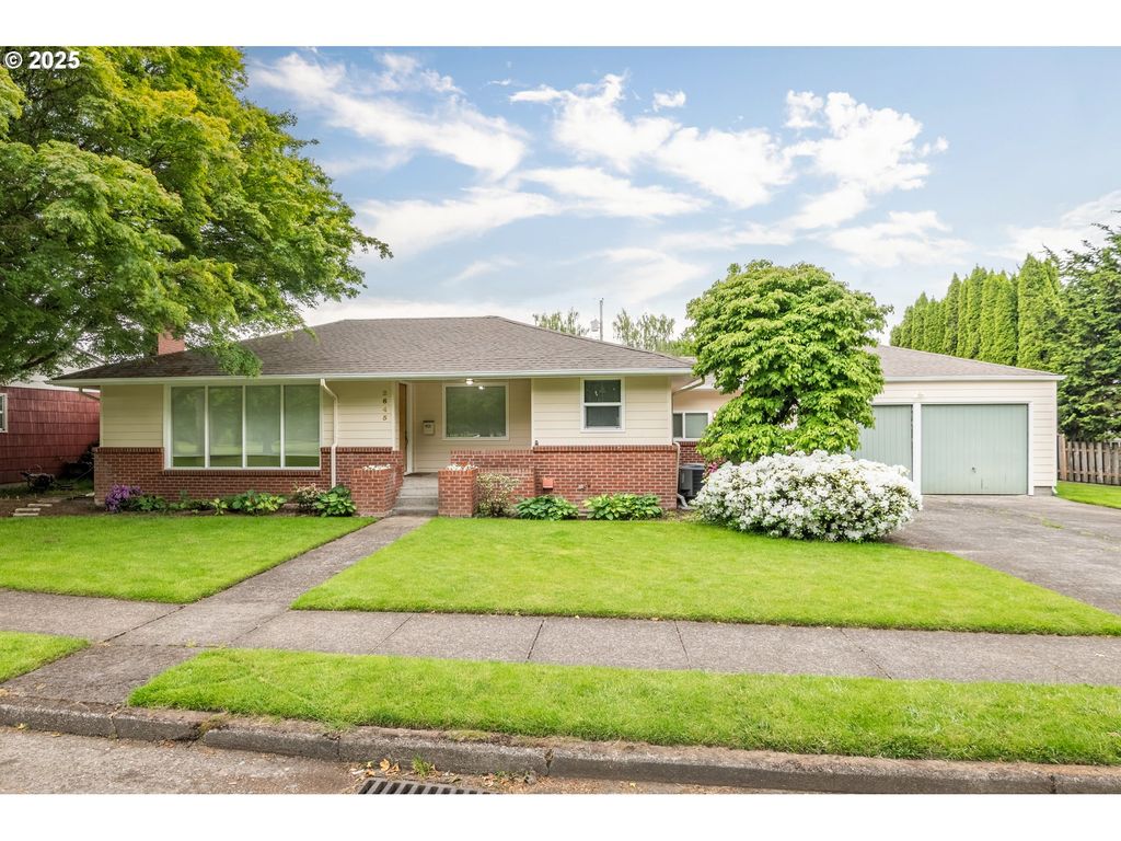 2645 HARDING St, Longview, WA 98632