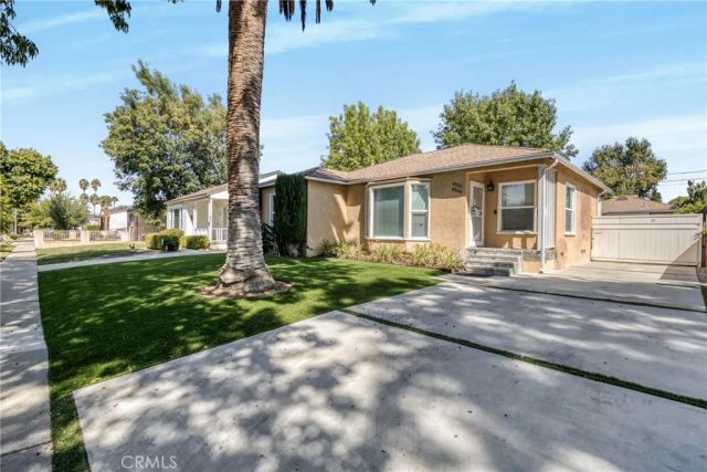 6504 Hesperia Avenue, Reseda, CA 91335
