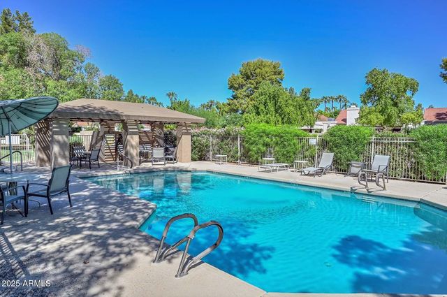 9414 W TONTO Lane, Peoria, AZ 85382