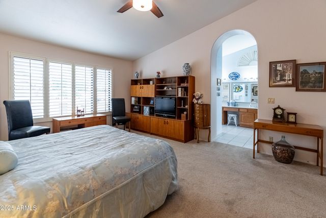 9414 W TONTO Lane, Peoria, AZ 85382