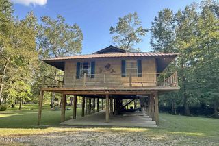 231 Beaver Dam Drive, Lucedale, MS 39452