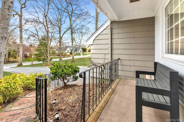 350 Eastwood Drive, Cutchogue, NY 11935