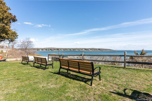 350 Eastwood Drive, Cutchogue, NY 11935